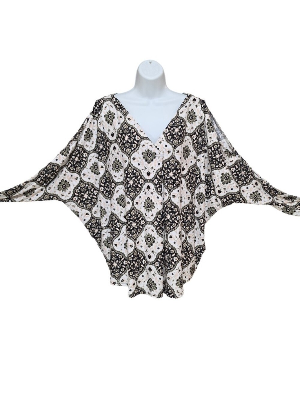 JM Collection Cold Shoulder V-Neck Long Dolman Sleeve Boho tunic blouse top XL
